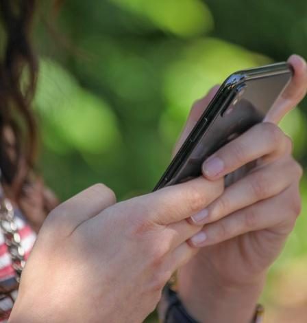 Smartphone ed adolescenti come gestire il rapporto