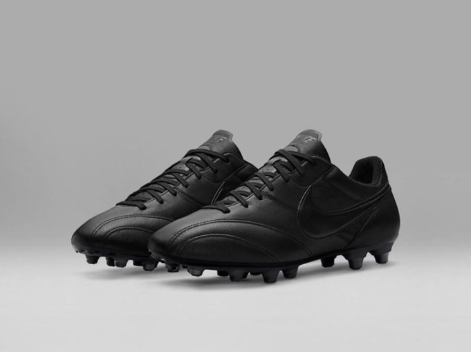 Il mondo del calcio e le scarpe Nike premier