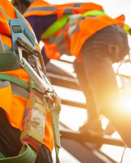 Lavori in quota cosa sono, rischi, sfide e formazione